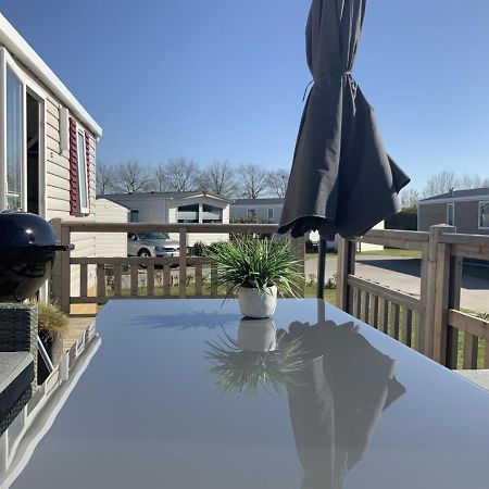 Chalet Zonnig Zeeland Hotel Oostkapelle Kültér fotó